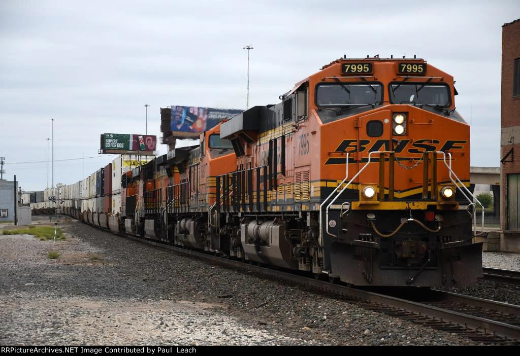 Intermodal cruises south